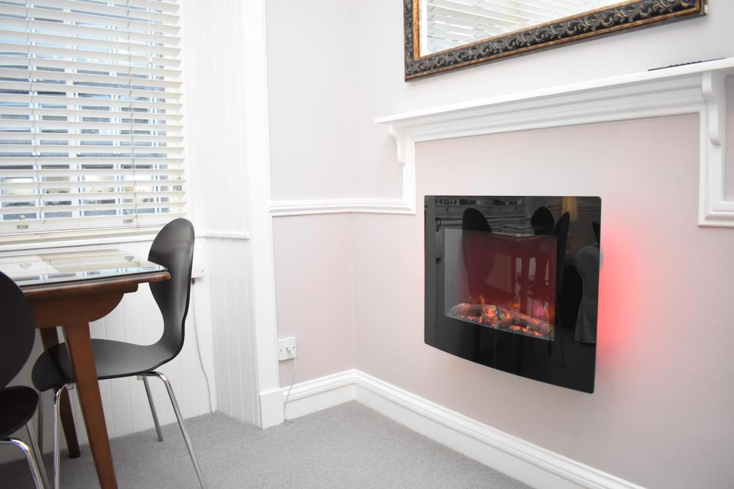 West Port - 2Br In The Heart Of The Old Town Just Off The Grassmarket EDI Exterior photo